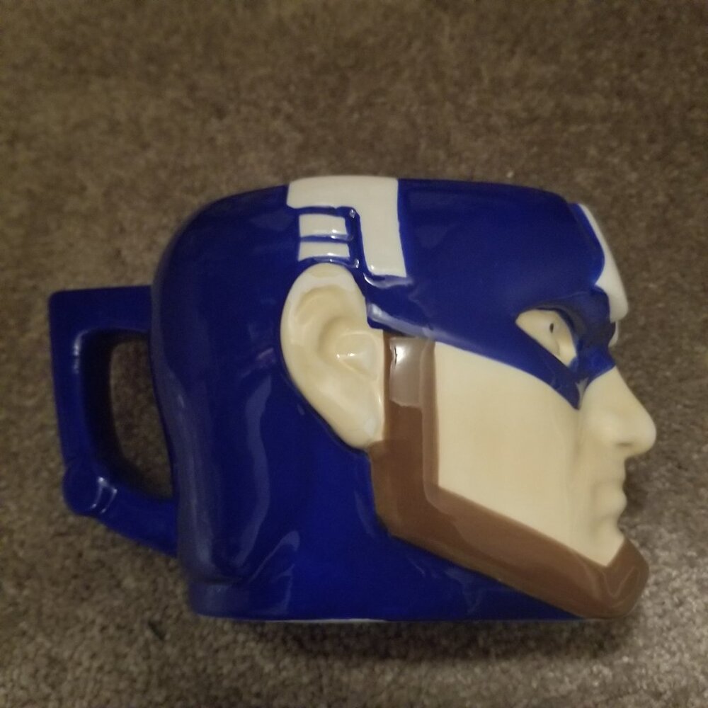 Marvel Collection 3D Ceramic Mug, Captain America (Factory Defect) - Picture 6 of 9